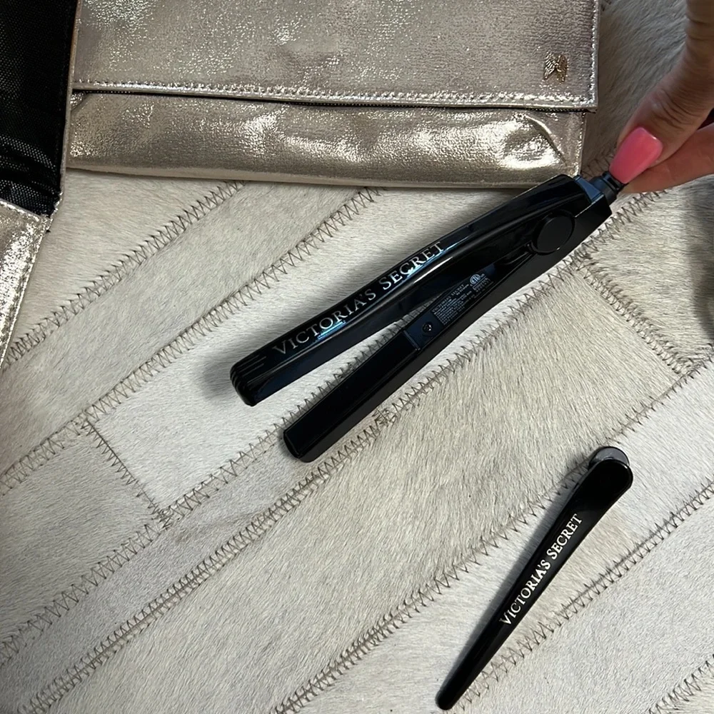 Victoria’s Secret 3 pieces set mini hair straightener - Picture 8 of 9